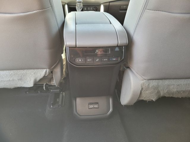 2023 Toyota Highlander LE Roseville CA