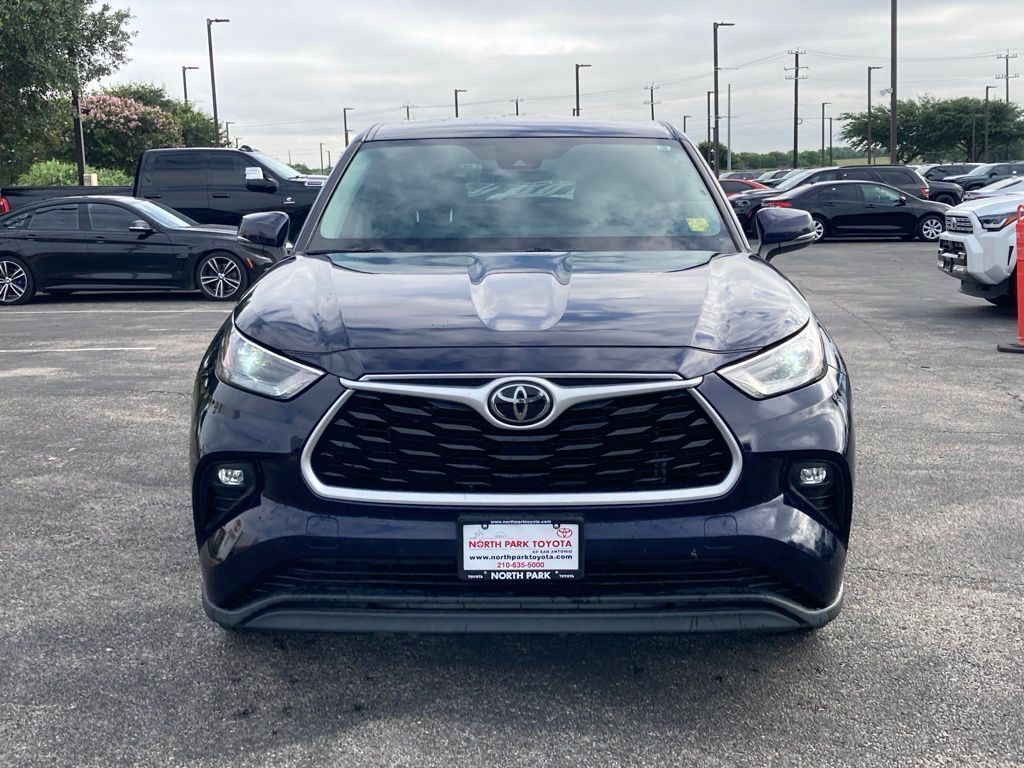 2023 Toyota Highlander LE