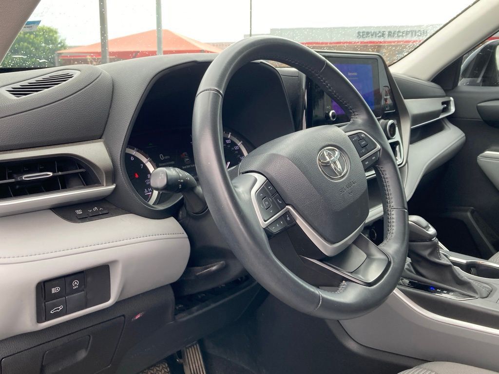 2023 Toyota Highlander LE San Antonio TX