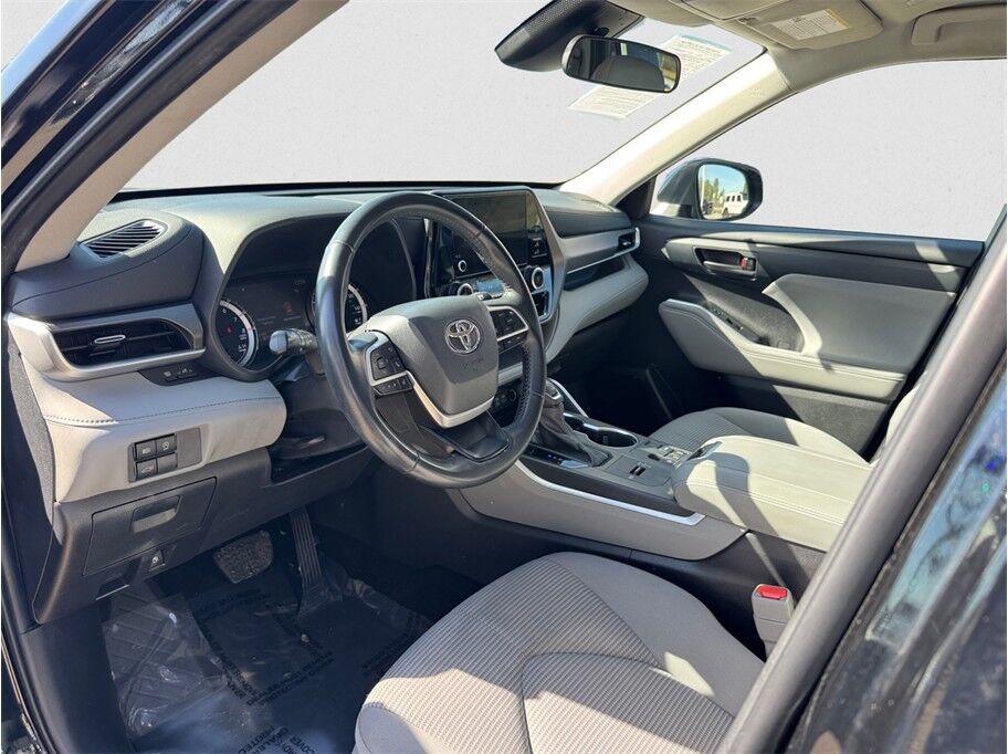 2023 Toyota Highlander LE Sport Utility 4D Folsom CA