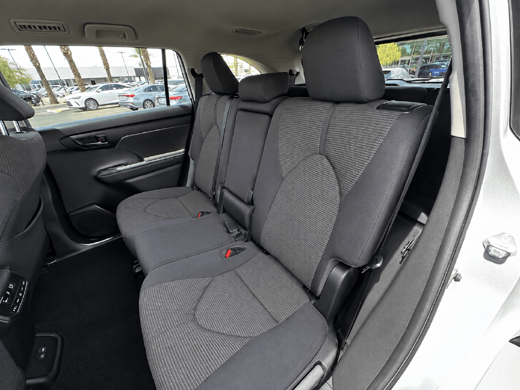 2023 Toyota Highlander LE Tucson AZ