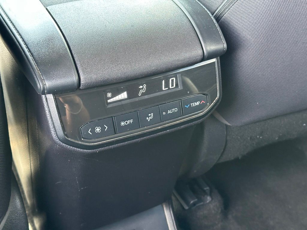 2023 Toyota Highlander LE Tucson AZ