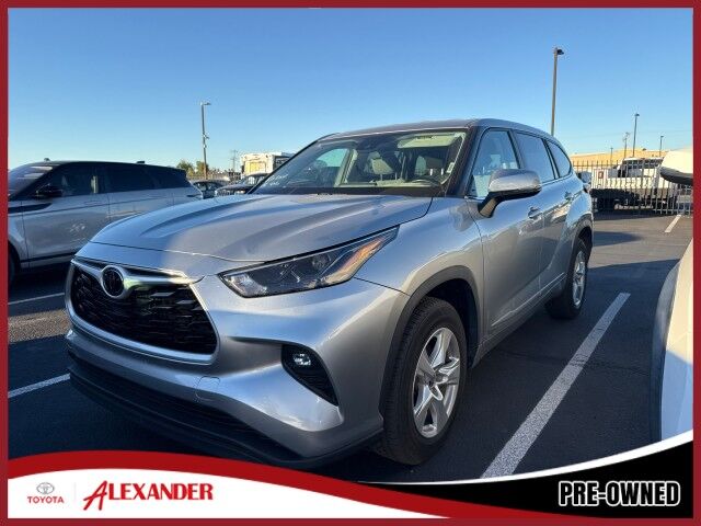 2023 Toyota Highlander LE