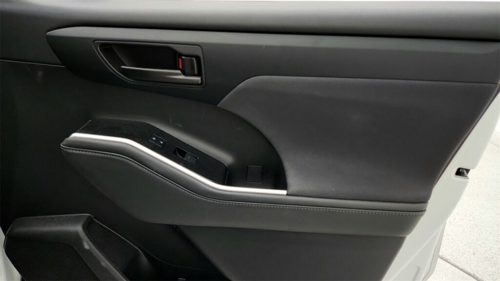 2023 Toyota Highlander LE Laurel MD