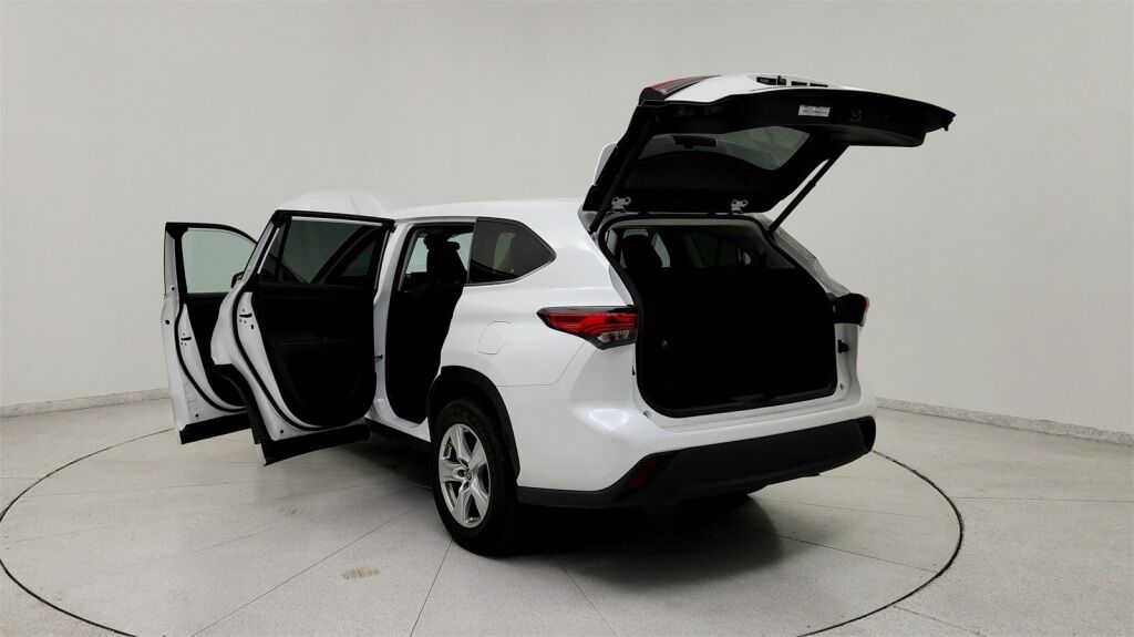 2023 Toyota Highlander LE Laurel MD