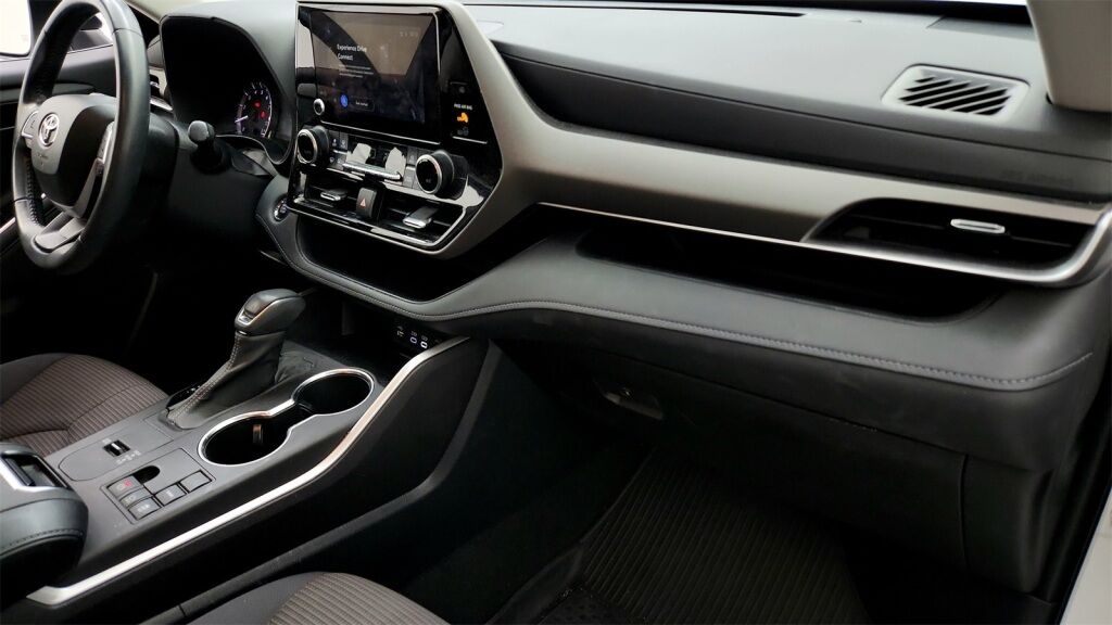 2023 Toyota Highlander LE Laurel MD