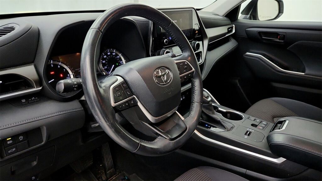 2023 Toyota Highlander LE Laurel MD