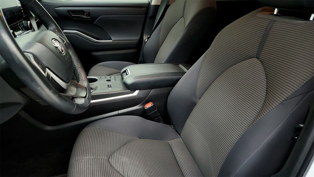 2023 Toyota Highlander LE Laurel MD