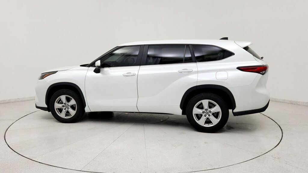 2023 Toyota Highlander LE Laurel MD