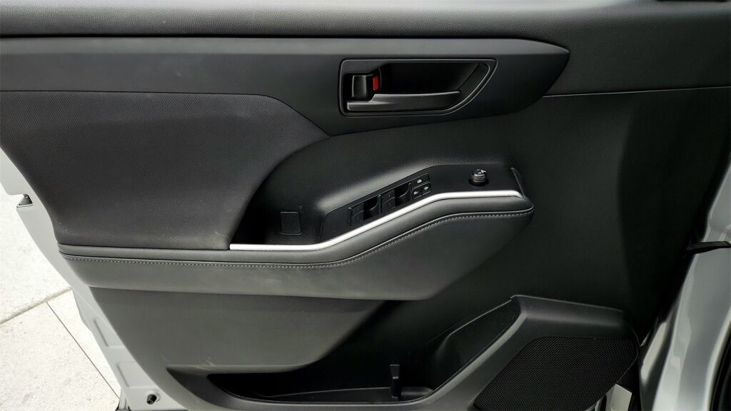 2023 Toyota Highlander LE Laurel MD