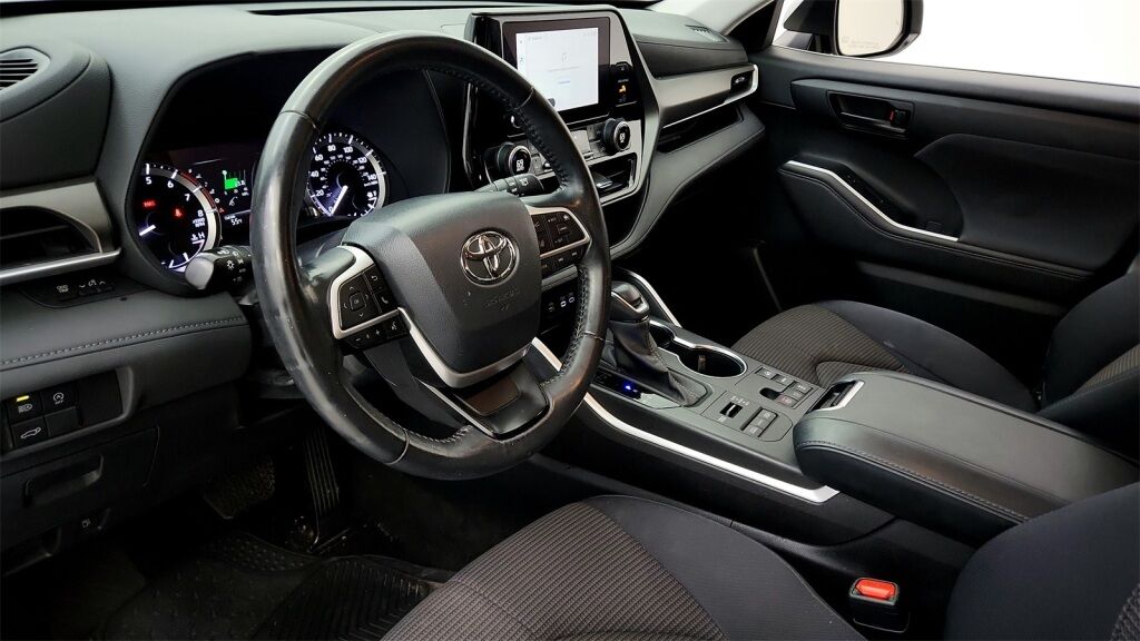 2023 Toyota Highlander LE Laurel MD