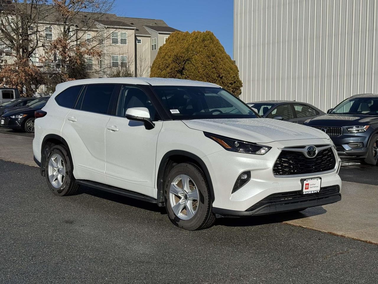 2023 Toyota Highlander LE