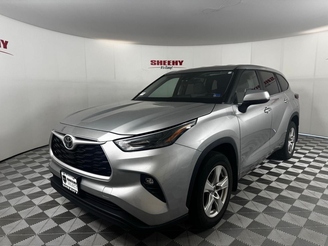 2023 Toyota Highlander LE