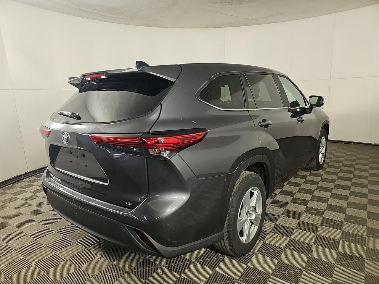 2023 Toyota Highlander LE Stafford VA