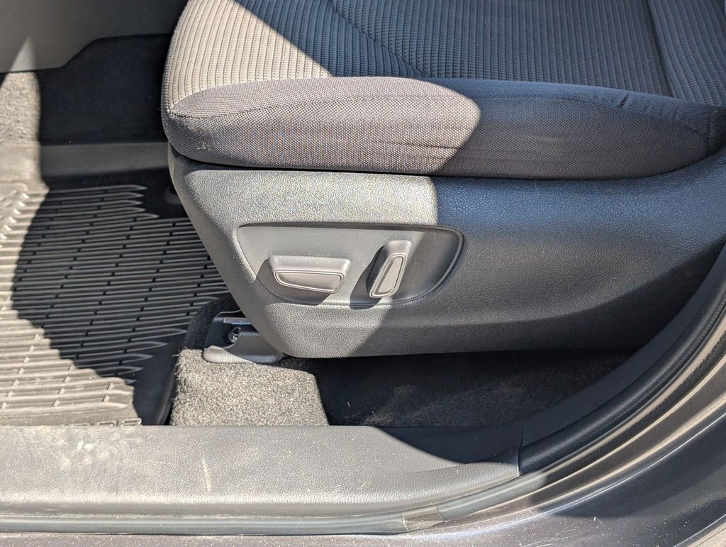 2023 Toyota Highlander LE Cockeysville MD
