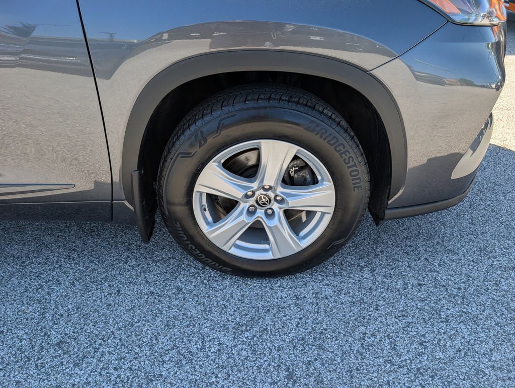 2023 Toyota Highlander LE Cockeysville MD