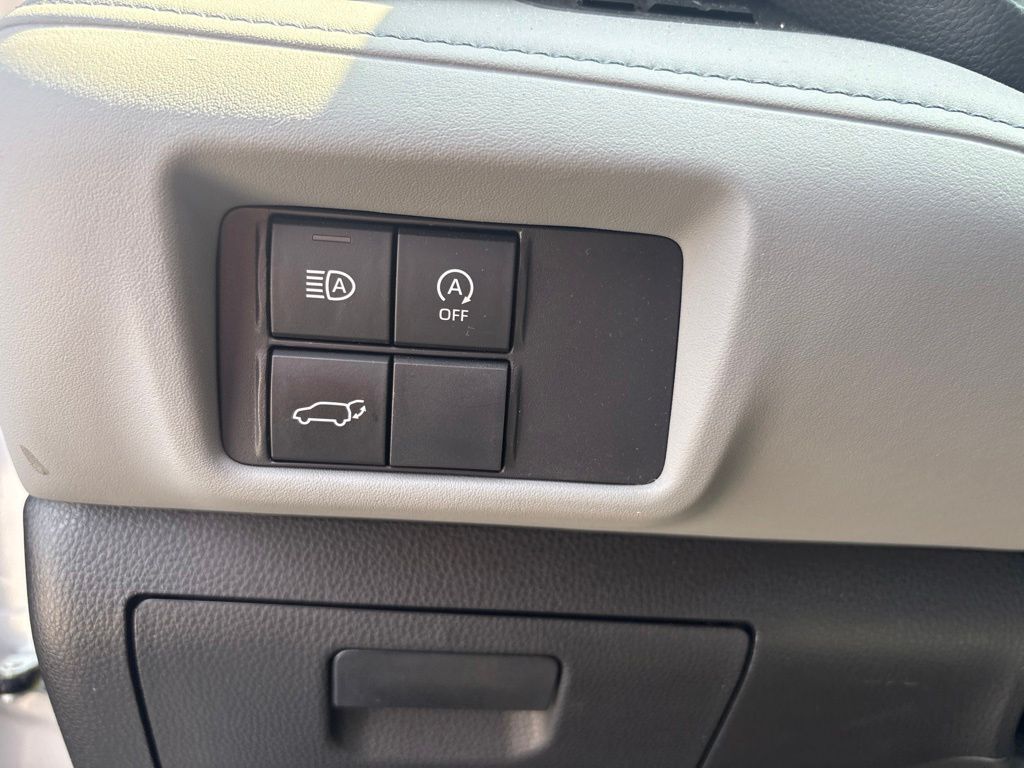 2023 Toyota Highlander LE Cockeysville MD