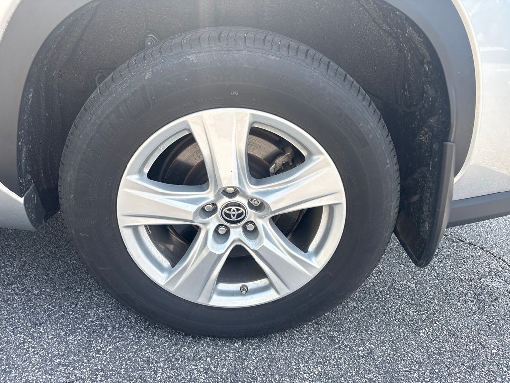 2023 Toyota Highlander LE Cockeysville MD
