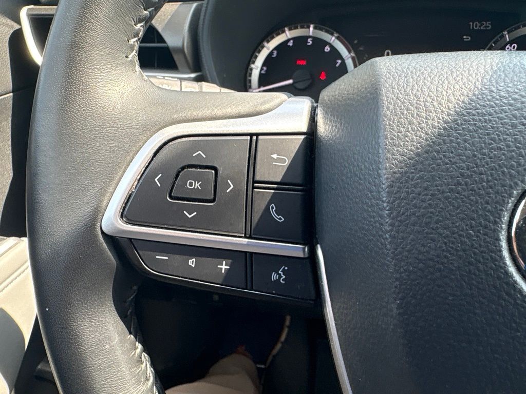 2023 Toyota Highlander LE Cockeysville MD