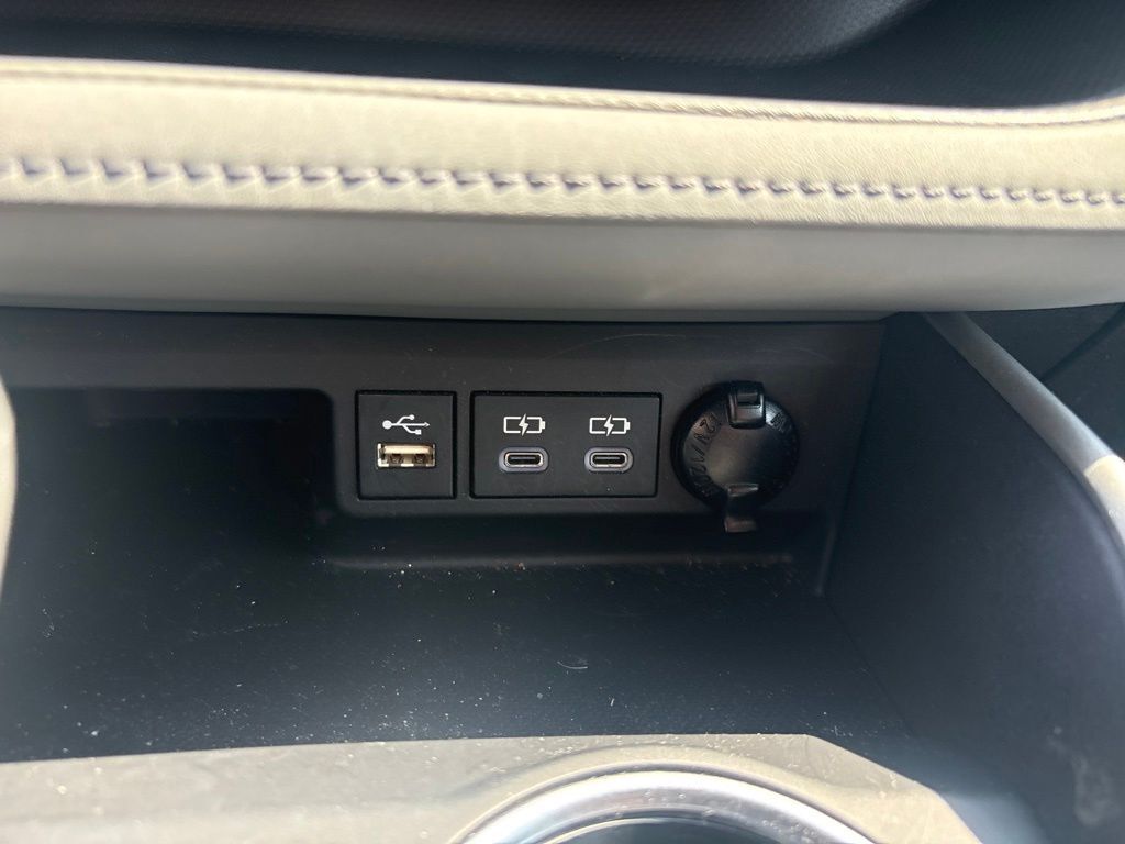 2023 Toyota Highlander LE Cockeysville MD