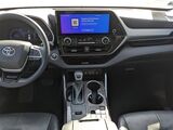 2023 Toyota Highlander Limited Oshkosh WI