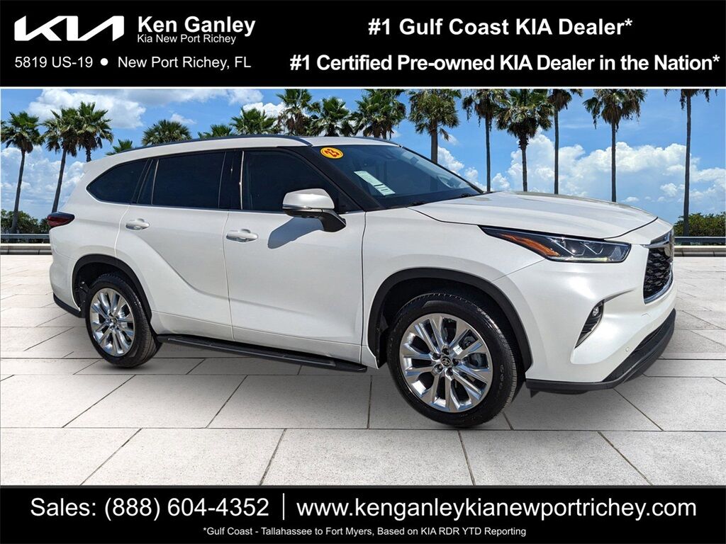 2023 Toyota Highlander Limited Oshkosh WI