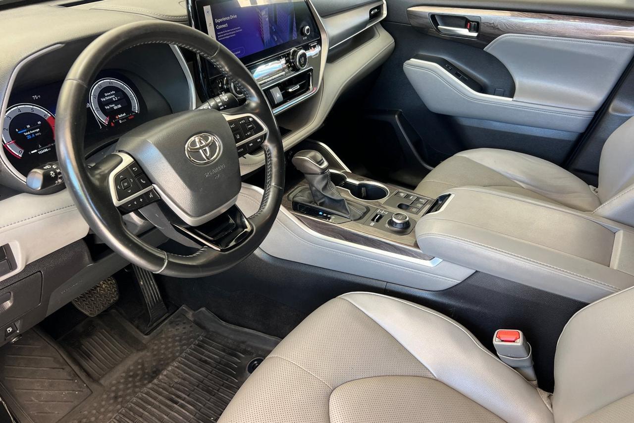 2023 Toyota Highlander Limited Roseville CA