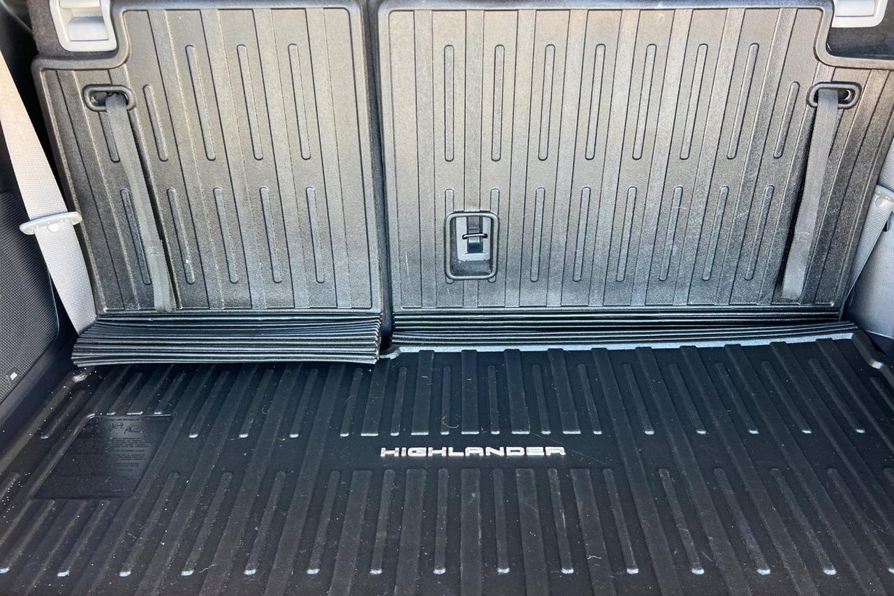 2023 Toyota Highlander Limited Roseville CA