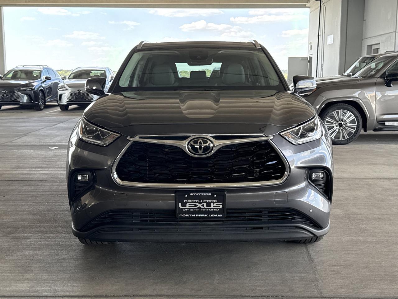 2023 Toyota Highlander Limited San Antonio TX