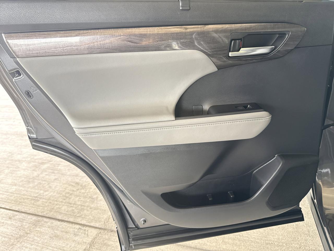 2023 Toyota Highlander Limited San Antonio TX