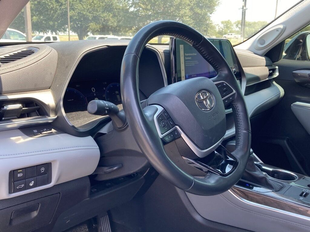 2023 Toyota Highlander Limited San Antonio TX