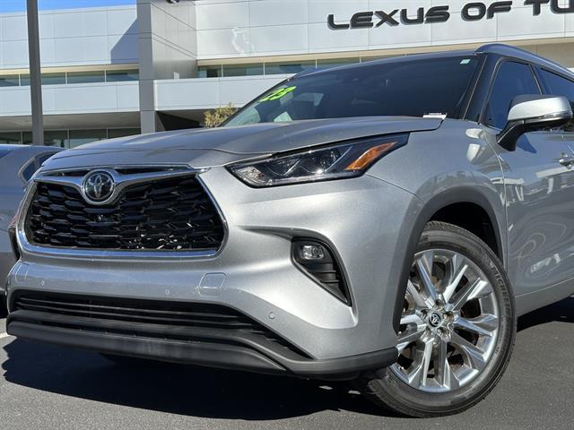 2023 Toyota Highlander Limited Tucson AZ