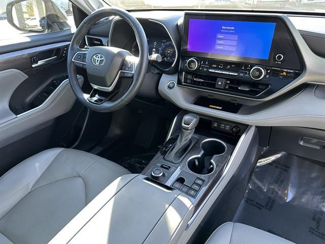 2023 Toyota Highlander Limited Tucson AZ