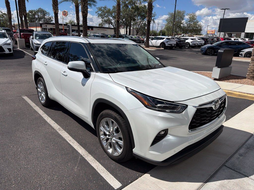 2023 Toyota Highlander Limited Tucson AZ