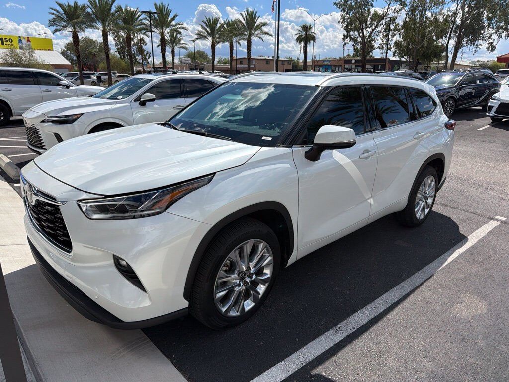 2023 Toyota Highlander Limited