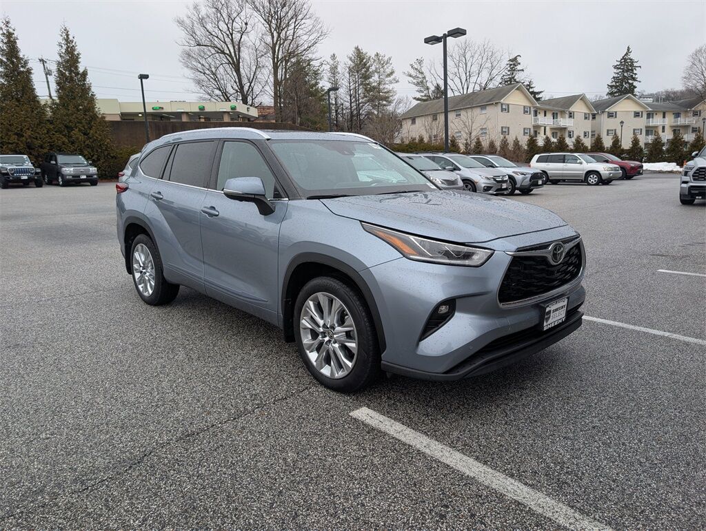 2023 Toyota Highlander Limited