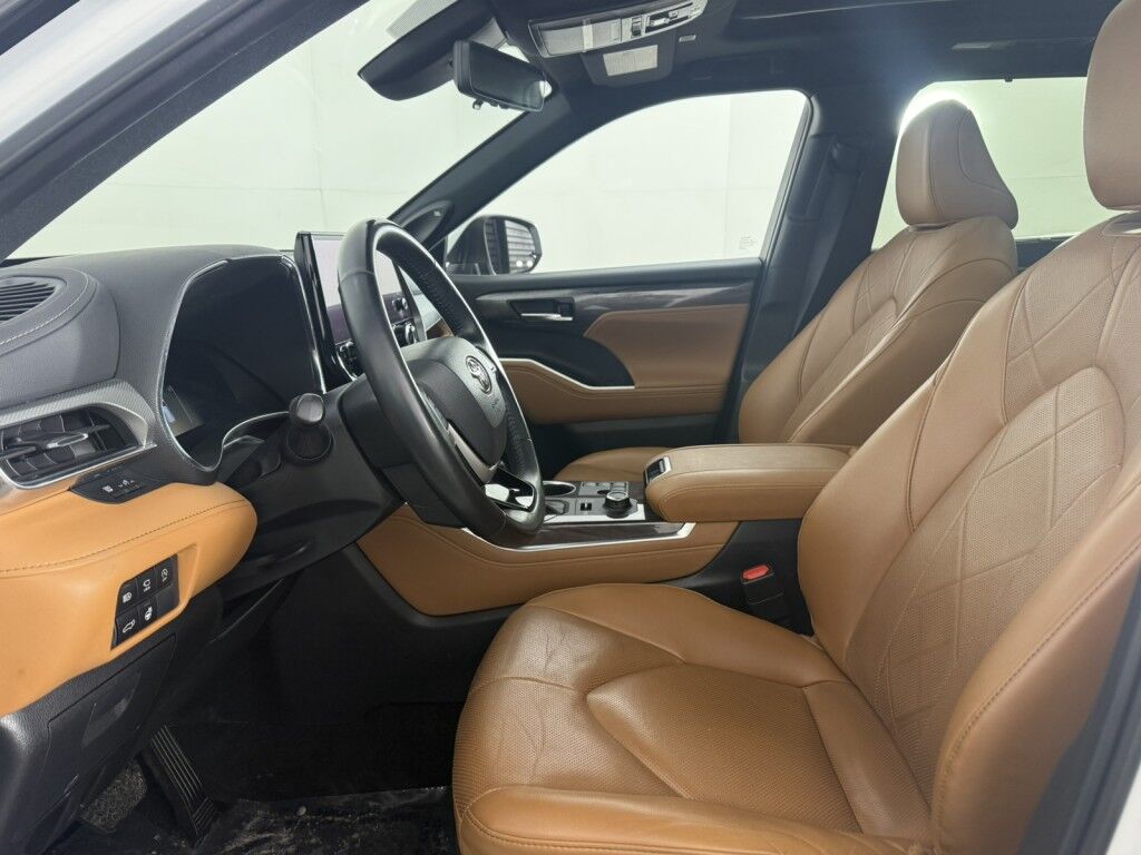 2023 Toyota Highlander Platinum AWD (Natl) Maumee OH
