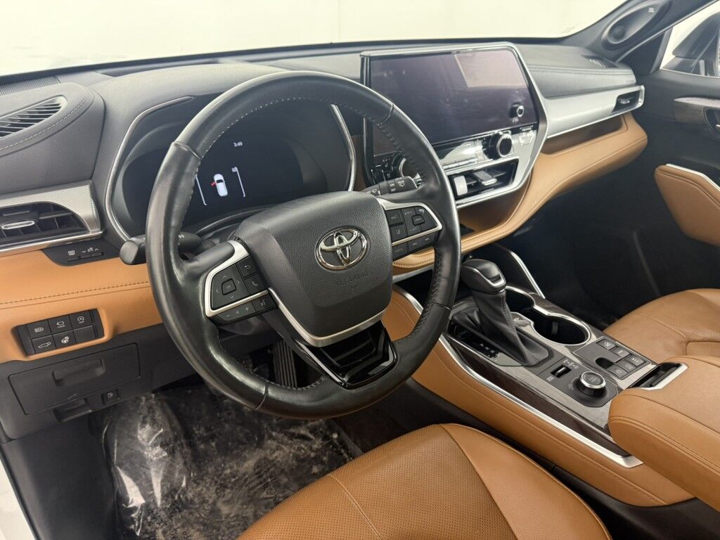 2023 Toyota Highlander Platinum AWD (Natl) Maumee OH
