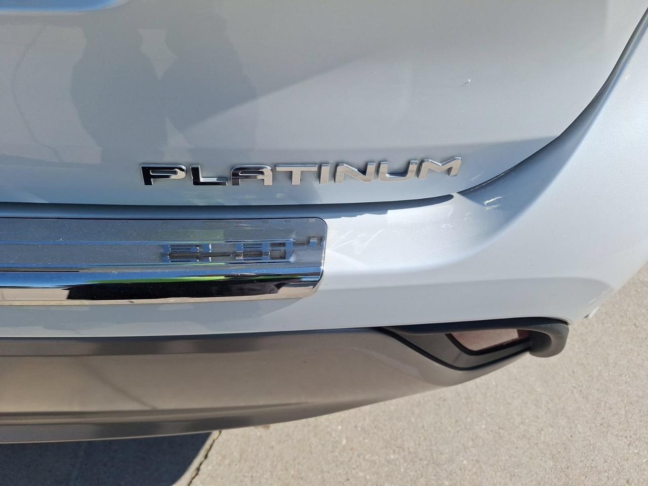 2023 Toyota Highlander Platinum Hurst TX