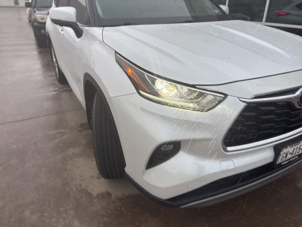 2023 Toyota Highlander Platinum Hurst TX