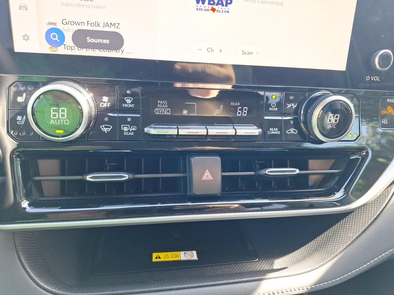 2023 Toyota Highlander Platinum Hurst TX