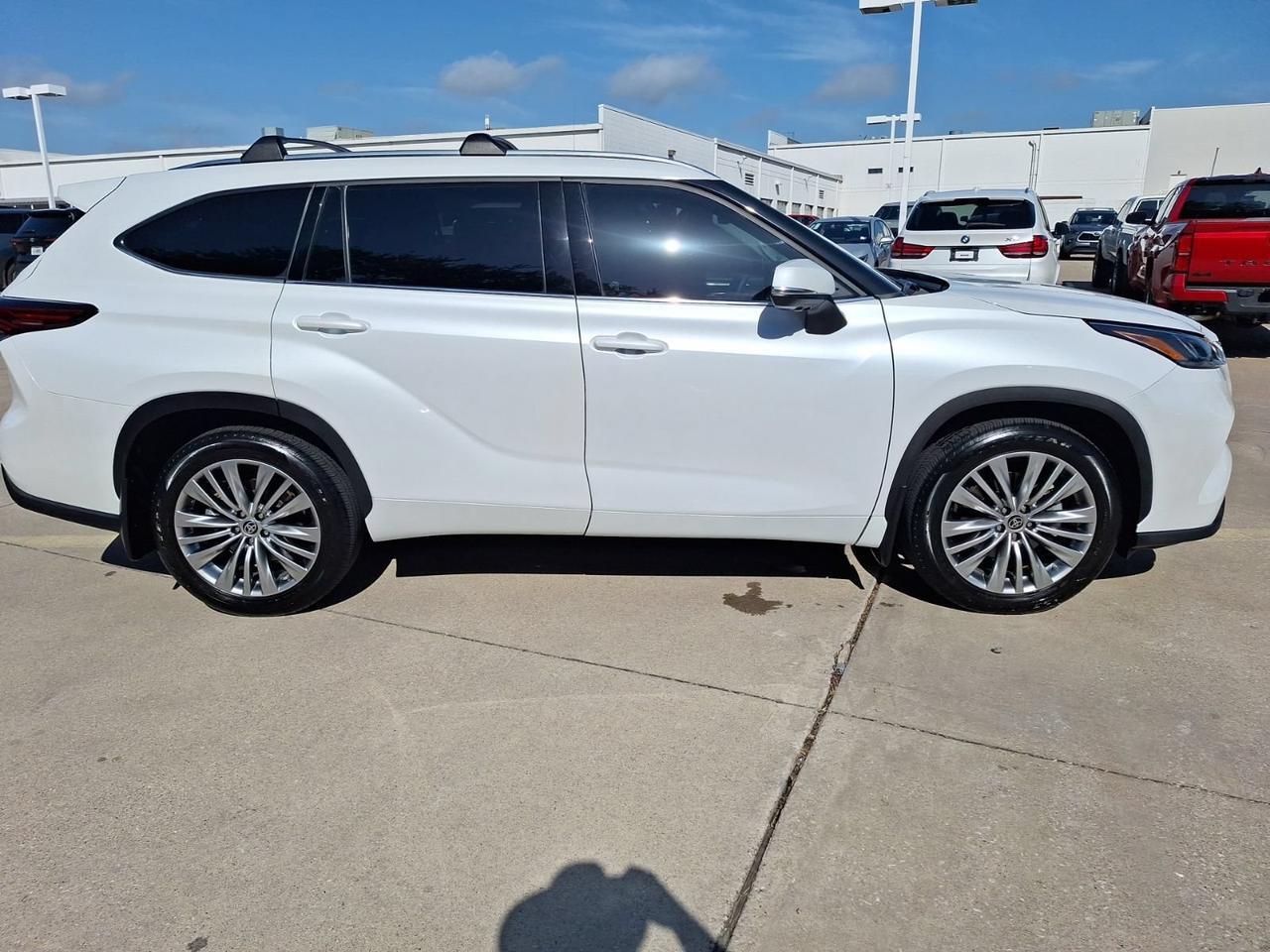 2023 Toyota Highlander Platinum Hurst TX