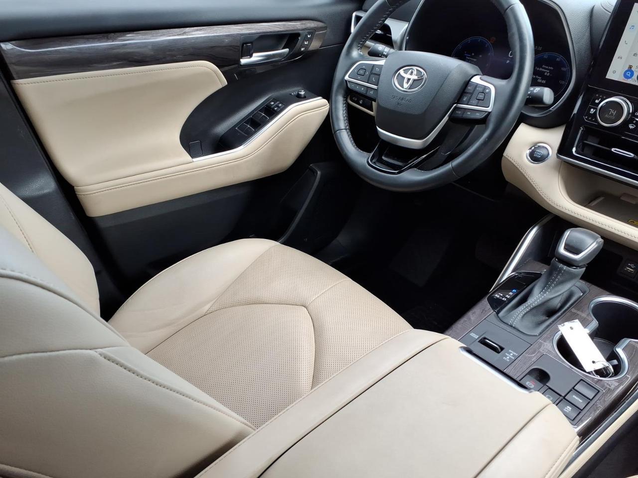 2023 Toyota Highlander Platinum Brownsville TX