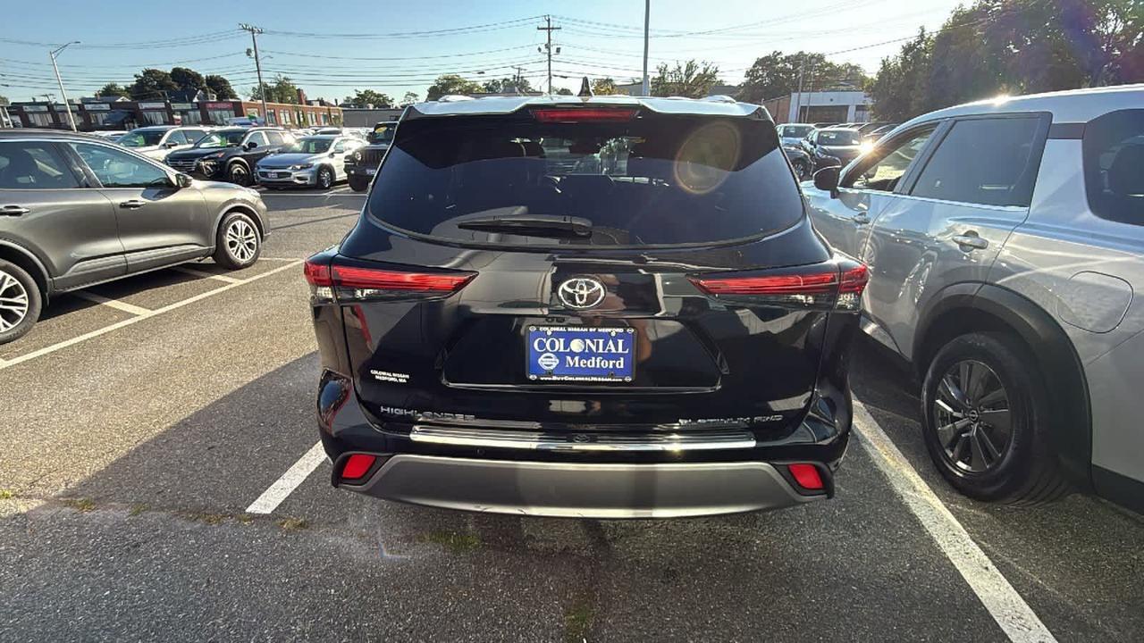 2023 Toyota Highlander Platinum Medford MA