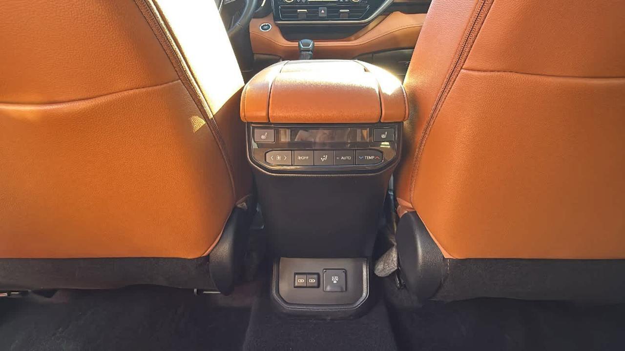 2023 Toyota Highlander Platinum Medford MA