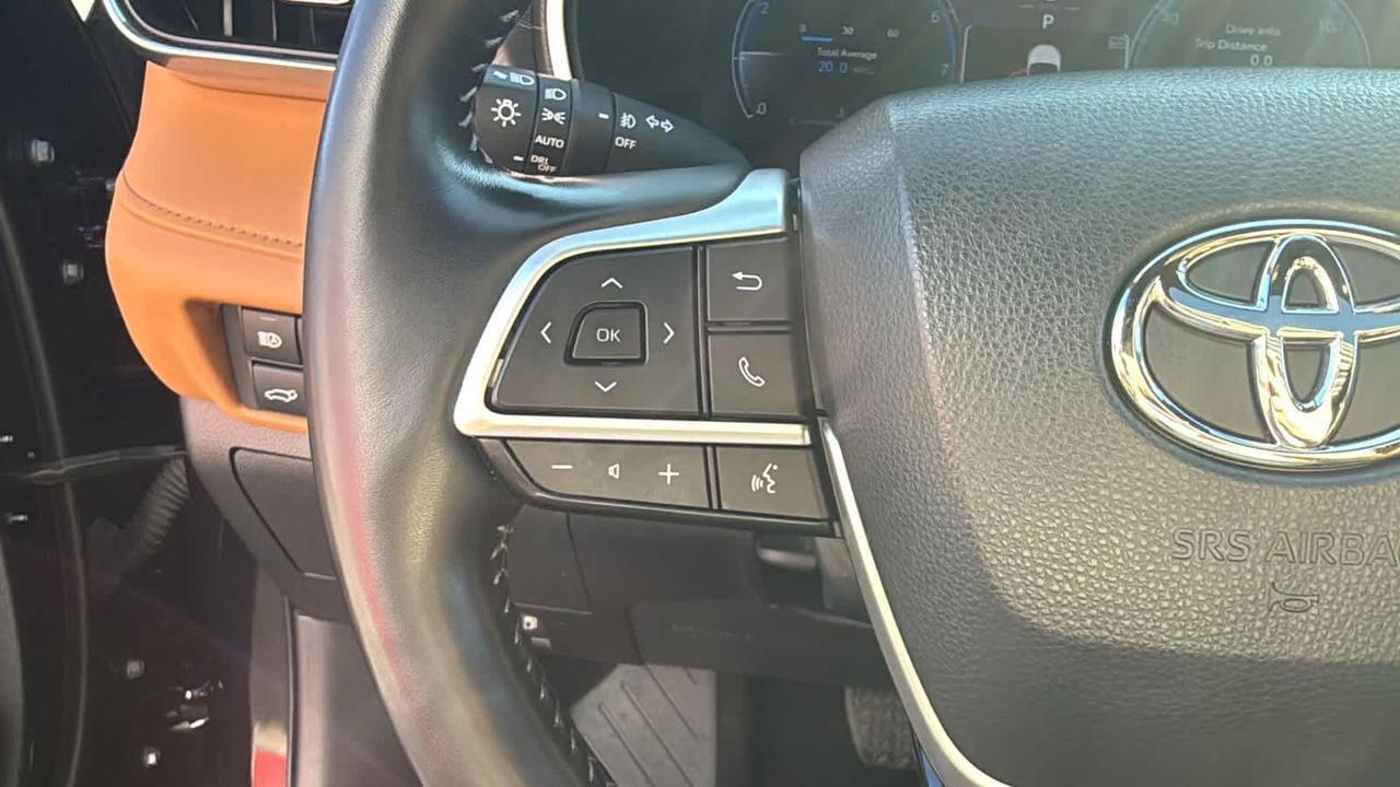 2023 Toyota Highlander Platinum Medford MA