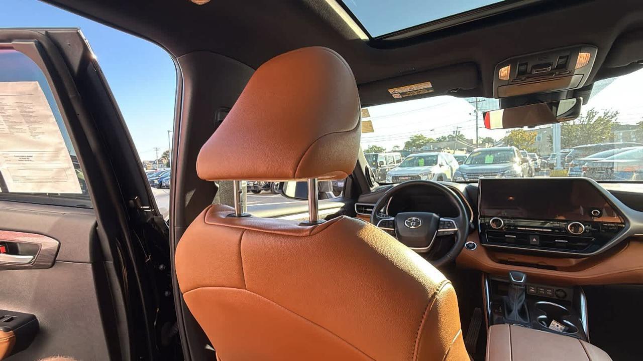 2023 Toyota Highlander Platinum Medford MA