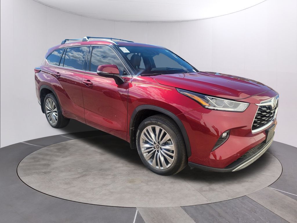 2023 Toyota Highlander Platinum Oshkosh WI