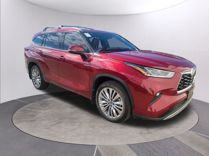 2023 Toyota Highlander Platinum Oshkosh WI