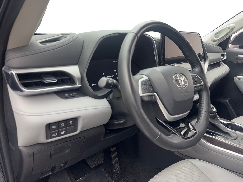 2023 Toyota Highlander Platinum Irving TX